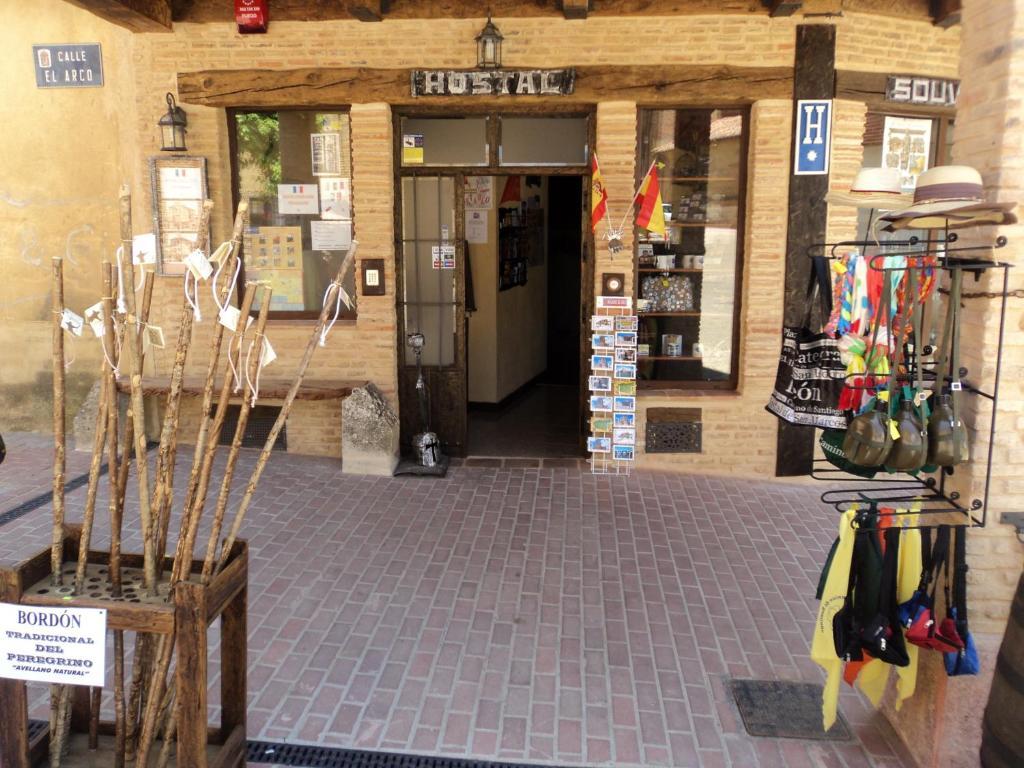 Hostal La Bastide Du Chemin Sahagún Exterior foto